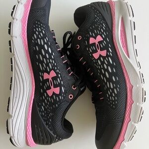 Under Armour Womens sneakers size 11 Black Pink w white soles